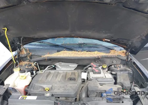 2016 Jeep Compass Latitude z USA, uszkodzony, nr VIN 1C4NJDEBXGD759116